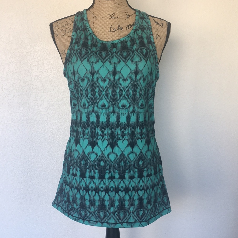 Cute workout top size M